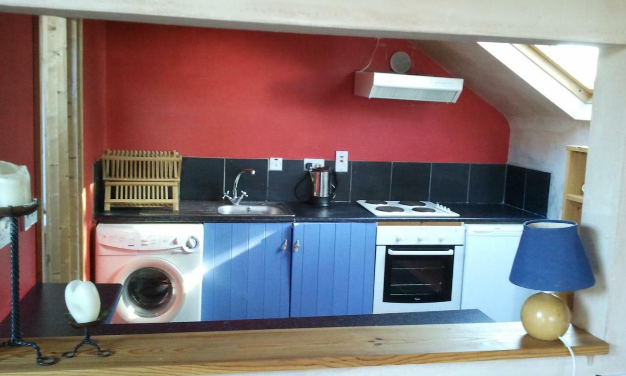 The Village Studio Apartments ماوت المظهر الخارجي الصورة